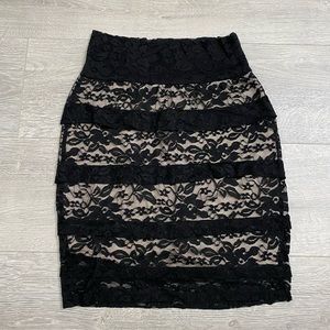 Lily White // Lace Mini Skirt